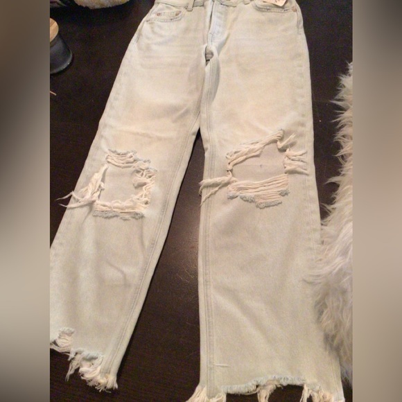 SALE ! Free People distressed jeans - Picture 2 of 9